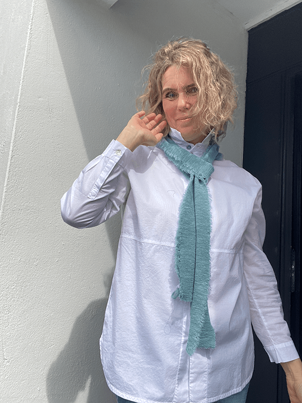 1049 Skjerf Bow, Artic Melange, Merino