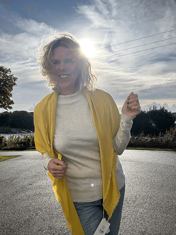 1063 Sjal Curling, Lemon Curry, Merino