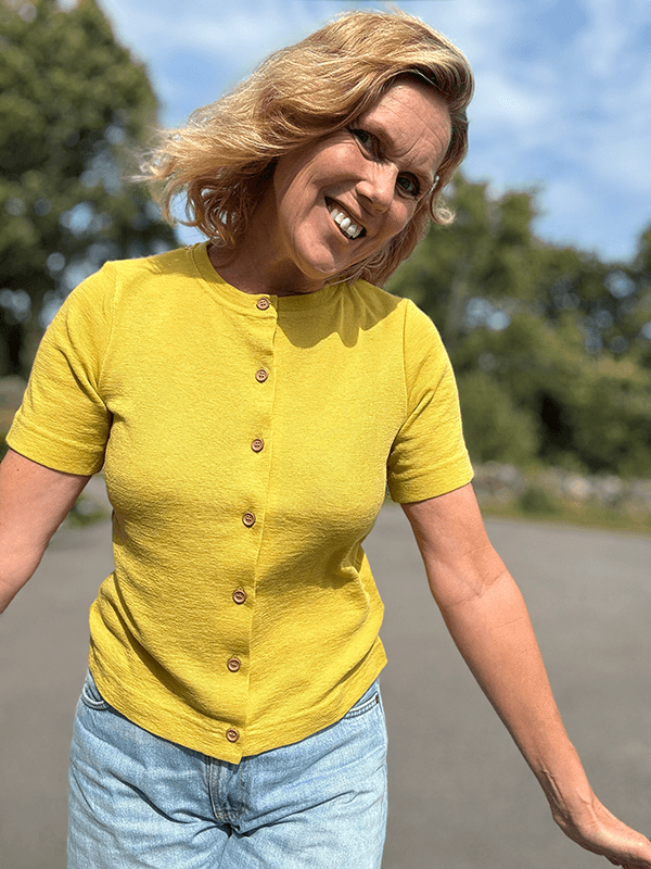 8032 Cardigan Kort Erm, Lemon Curry, Merino