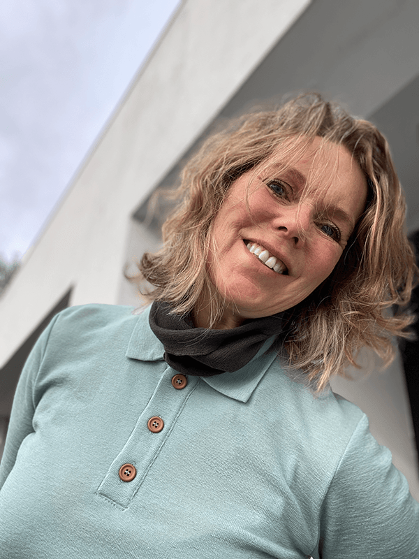 1040 TriangelSkjerf (S), Black Coffee, Merino