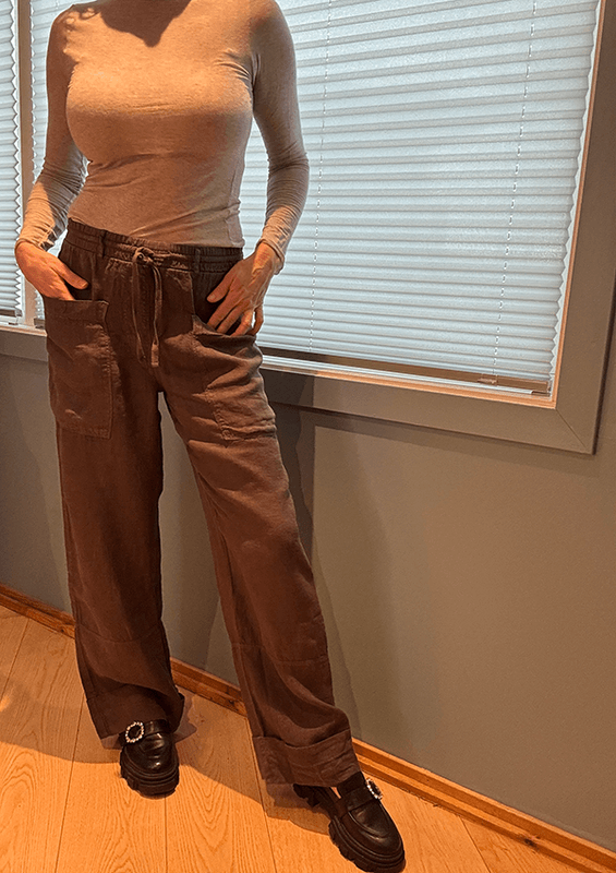 11033 Bukse Patch Pockets, Black Coffee, Lin