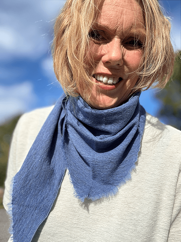 1055 Knit Kerchief TriangelSkjerf (M), Indigo Melange, Merino