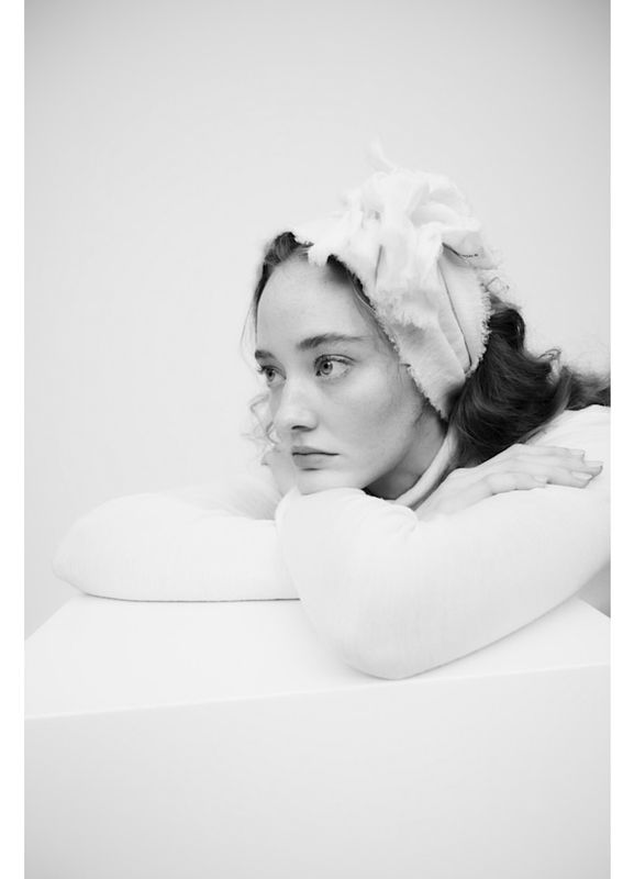 1051 Skjerf / Hårbånd Flounce, Athrasite Melange, Merino